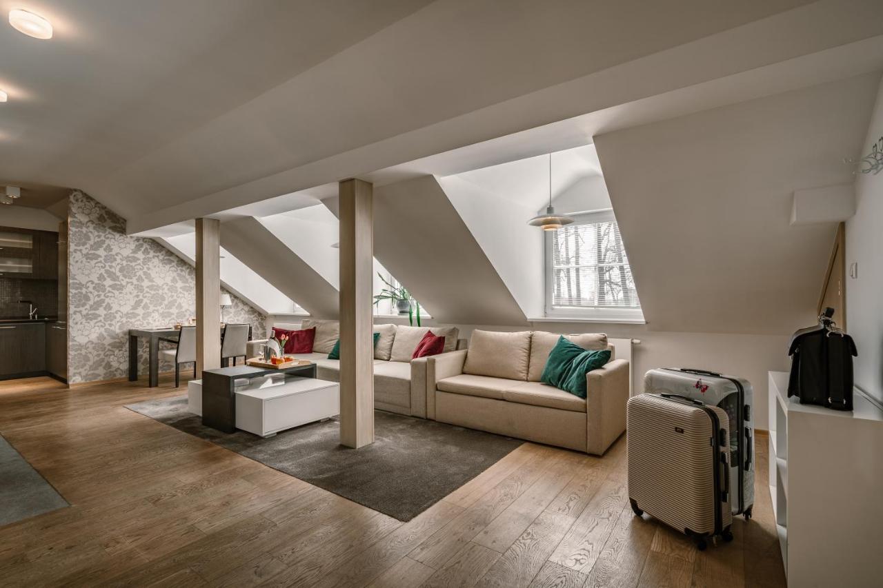 Hotel&Spa Dwor Droblin Leśna Podlaska エクステリア 写真