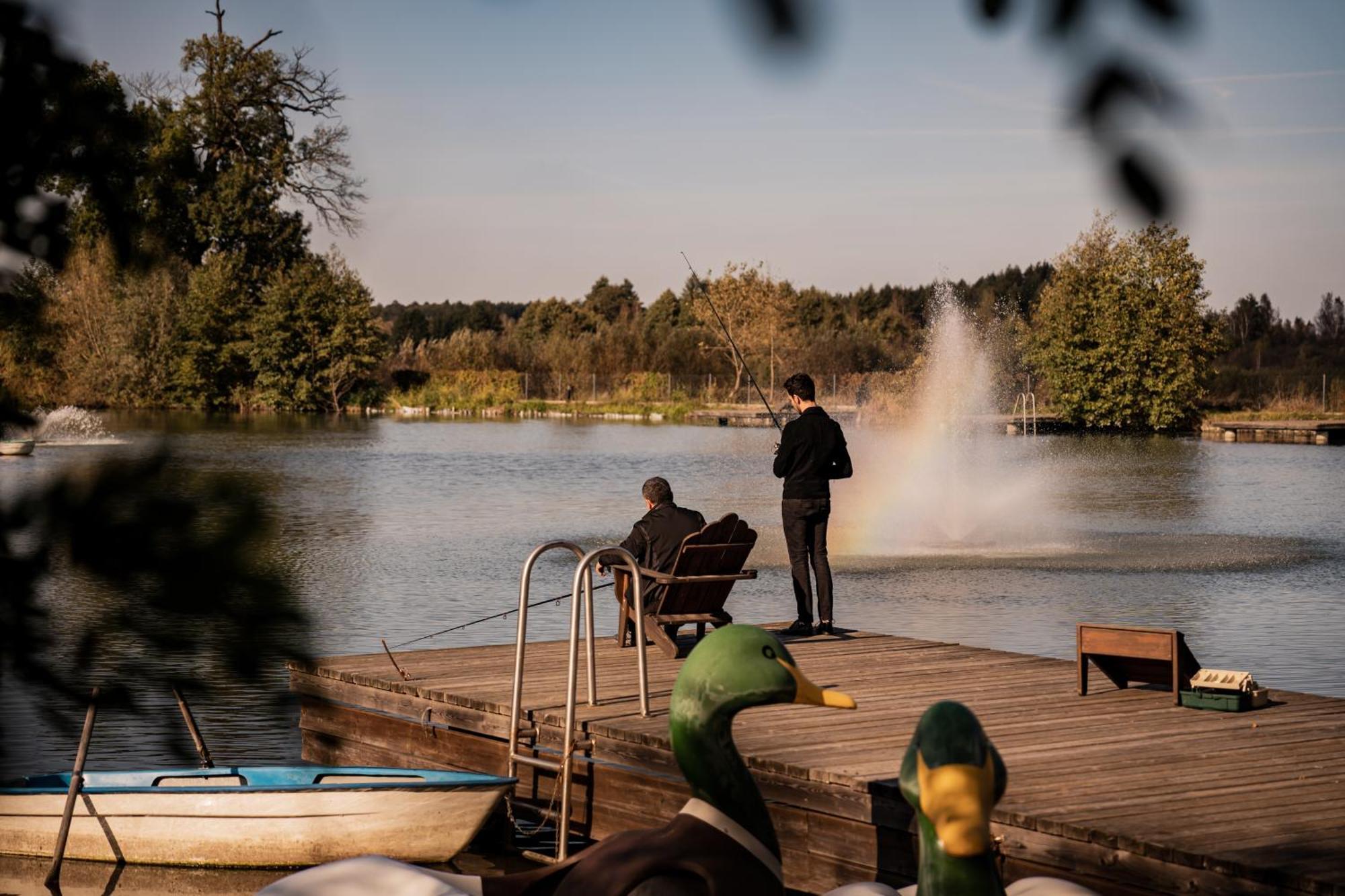 Hotel&Spa Dwor Droblin Leśna Podlaska エクステリア 写真