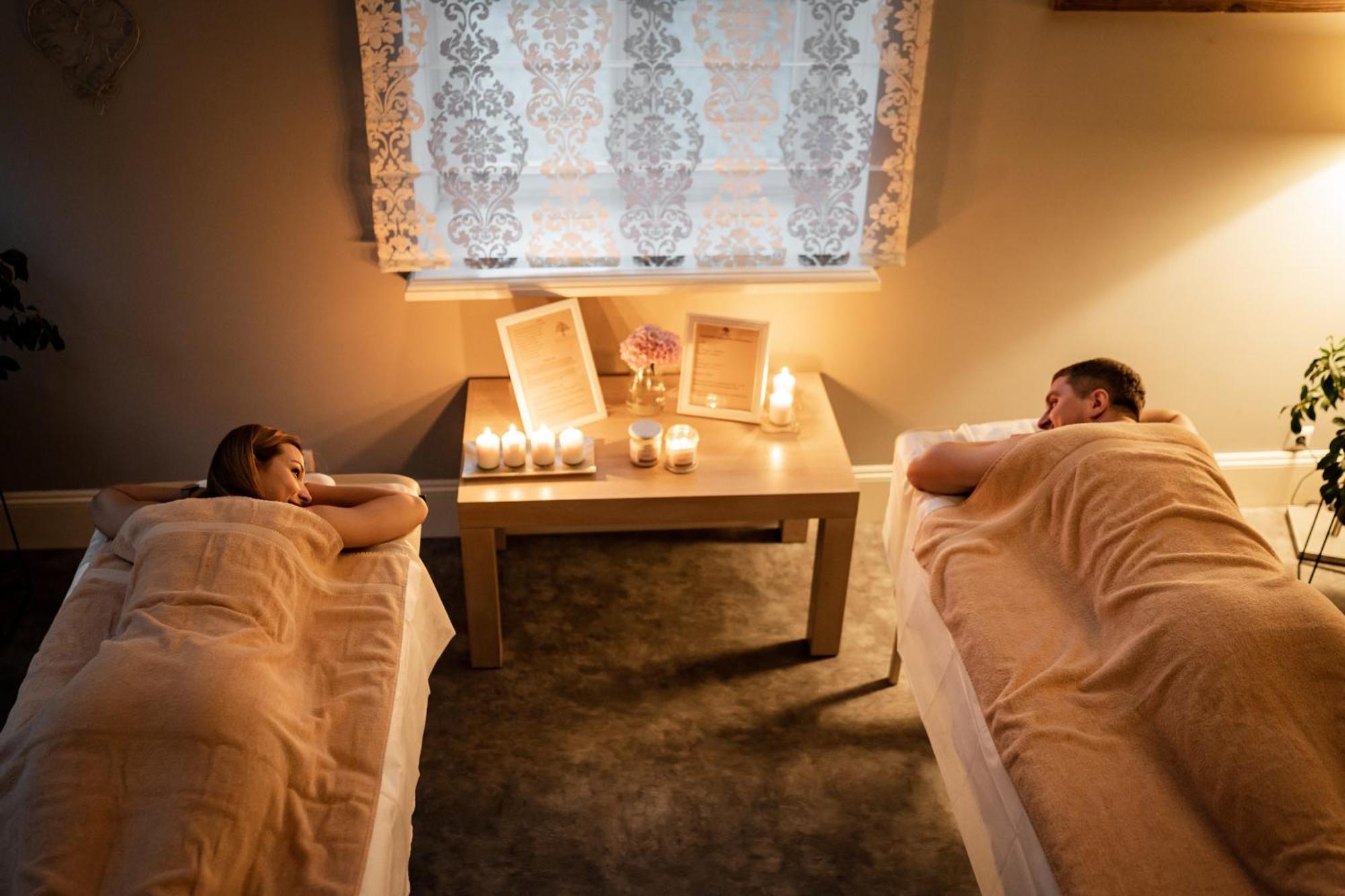 Hotel&Spa Dwor Droblin Leśna Podlaska エクステリア 写真