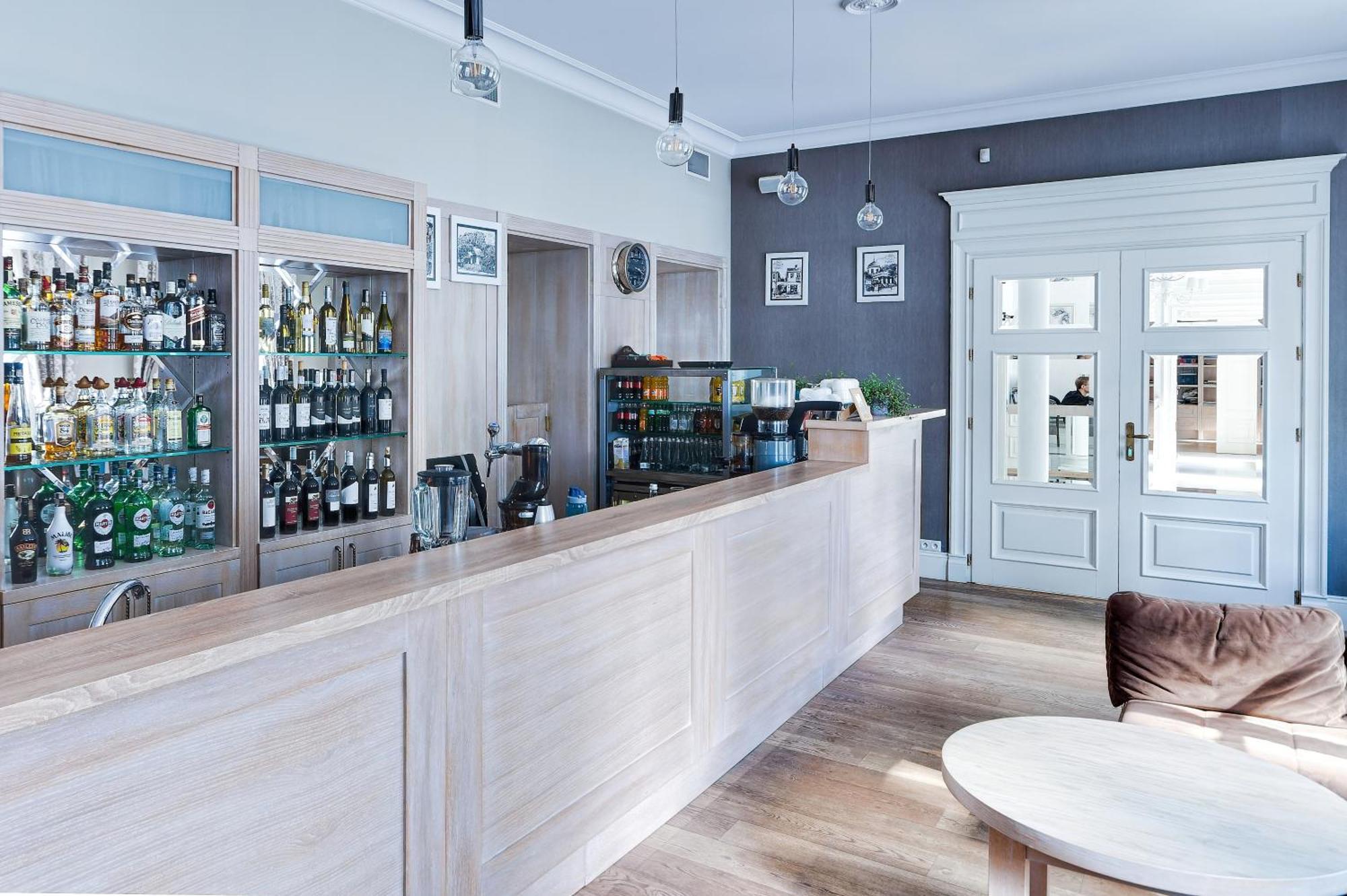 Hotel&Spa Dwor Droblin Leśna Podlaska エクステリア 写真